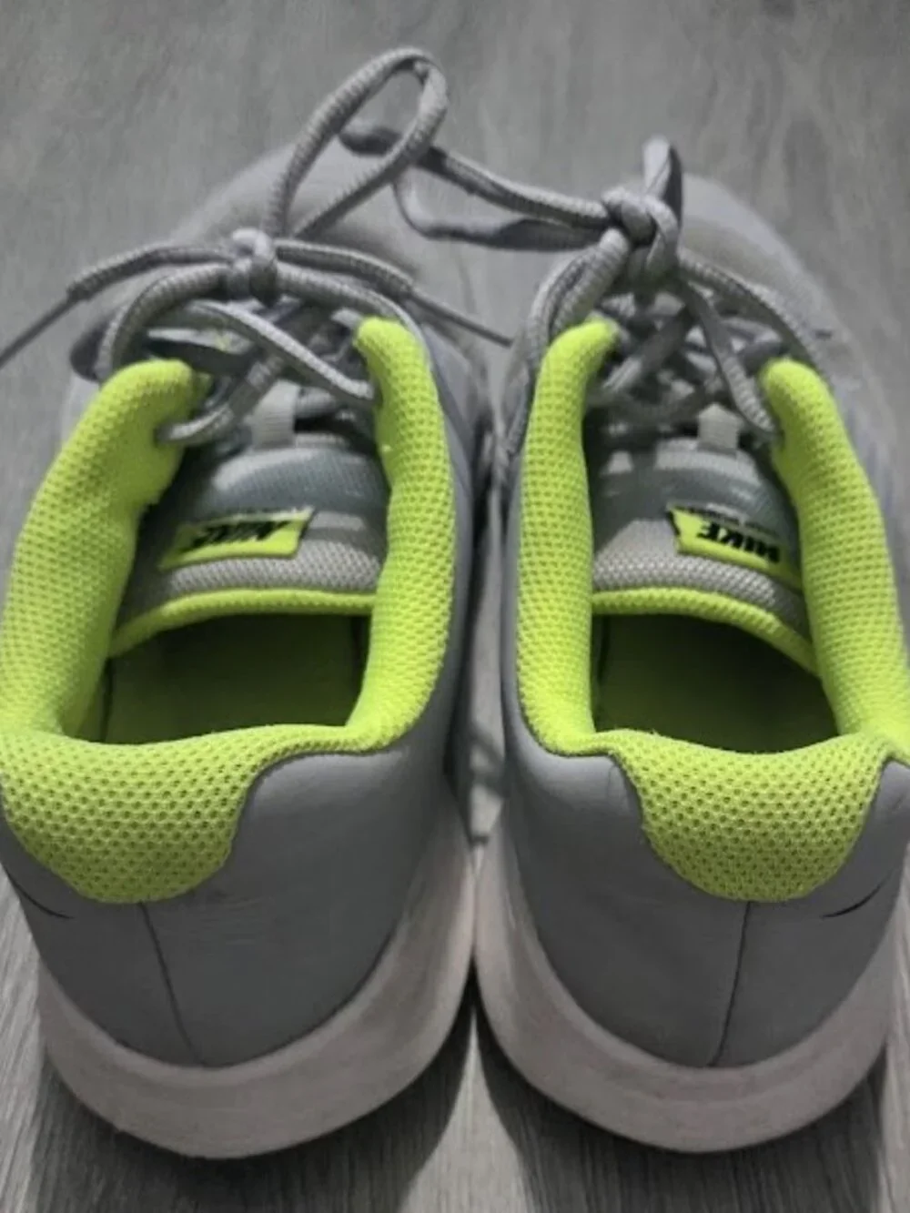 Nike Grade School Star Runner (GS) Running Shoes Size 6Y